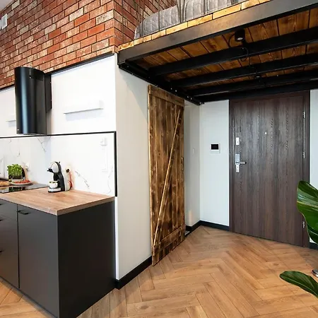 Apartament Ukiel Park 1 *